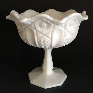 Kemple Milk Glass Quintec Pedestal Compote White Hob & Star 7.25" tall  PERFECT